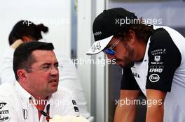 (L to R): Eric Boullier (FRA) McLaren Racing Director with Fernando Alonso (ESP) McLaren. 06.06.2015. Formula 1 World Championship, Rd 7, Canadian Grand Prix, Montreal, Canada, Qualifying Day.