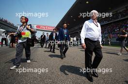 Bernie Ecclestone (GBR) on the grid. 12.04.2015. Formula 1 World Championship, Rd 3, Chinese Grand Prix, Shanghai, China, Race Day.