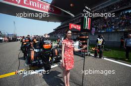 Grid girl for Sergio Perez (MEX) Sahara Force India F1 VJM08. 12.04.2015. Formula 1 World Championship, Rd 3, Chinese Grand Prix, Shanghai, China, Race Day.