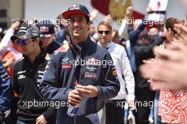 Daniel Ricciardo (AUS) Red Bull Racing on the drivers parade. 12.04.2015. Formula 1 World Championship, Rd 3, Chinese Grand Prix, Shanghai, China, Race Day.