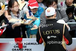 Pastor Maldonado (VEN), Lotus F1 Team  09.04.2015. Formula 1 World Championship, Rd 3, Chinese Grand Prix, Shanghai, China, Preparation Day.