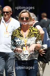Sabine Kehm (GER) Manager of Michael Schumacher (GER). 09.05.2015. Formula 1 World Championship, Rd 5, Spanish Grand Prix, Barcelona, Spain, Qualifying Day.