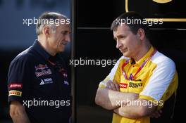 (L to R): Franz Tost (AUT) Scuderia Toro Rosso Team Principal with Rob White (GBR) Renault Sport Deputy Managing Director (Technical). 03.07.2015. Formula 1 World Championship, Rd 9, British Grand Prix, Silverstone, England, Practice Day.