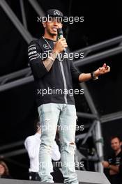Lewis Hamilton (GBR) Mercedes AMG F1 at the post race concert. 05.07.2015. Formula 1 World Championship, Rd 9, British Grand Prix, Silverstone, England, Race Day.