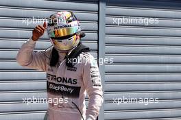 Lewis Hamilton (GBR) Mercedes AMG F1 celebrates his pole position in parc ferme. 05.09.2015. Formula 1 World Championship, Rd 12, Italian Grand Prix, Monza, Italy, Qualifying Day.