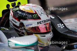 Lewis Hamilton (GBR) Mercedes AMG F1 W06 on the grid. 27.09.2015. Formula 1 World Championship, Rd 14, Japanese Grand Prix, Suzuka, Japan, Race Day.