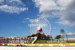 Max Verstappen (NLD) Scuderia Toro Rosso STR10. 27.09.2015. Formula 1 World Championship, Rd 14, Japanese Grand Prix, Suzuka, Japan, Race Day.