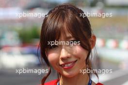 Grid girl. 27.09.2015. Formula 1 World Championship, Rd 14, Japanese Grand Prix, Suzuka, Japan, Race Day.