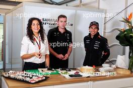 Sergio Perez (MEX) Sahara Force India F1 prepares sushi. 24.09.2015. Formula 1 World Championship, Rd 14, Japanese Grand Prix, Suzuka, Japan, Preparation Day.
