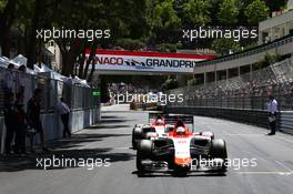 Will Stevens (GBR) Manor Marussia F1 Team and Roberto Merhi (ESP) Manor Marussia F1 Team on the grid. 24.05.2015. Formula 1 World Championship, Rd 6, Monaco Grand Prix, Monte Carlo, Monaco, Race Day.