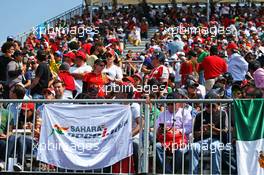 Fans in the grandstand and a Sahara Force India F1 Team flag. 01.11.2015. Formula 1 World Championship, Rd 17, Mexican Grand Prix, Mexixo City, Mexico, Race Day.