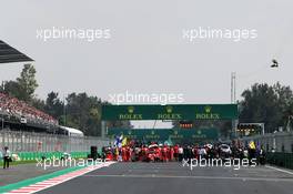 The grid before the start of the race. 01.11.2015. Formula 1 World Championship, Rd 17, Mexican Grand Prix, Mexixo City, Mexico, Race Day.