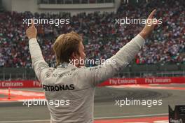 Race winner Nico Rosberg (GER) Mercedes AMG F1 celebrates in parc ferme. 01.11.2015. Formula 1 World Championship, Rd 17, Mexican Grand Prix, Mexixo City, Mexico, Race Day.