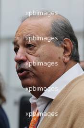 Carlos Slim (MEX) Business Magnate. 31.10.2015. Formula 1 World Championship, Rd 17, Mexican Grand Prix, Mexixo City, Mexico, Qualifying Day.