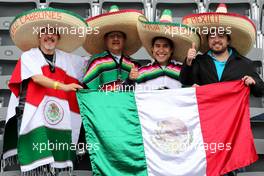 Mexican fans 31.10.2015. Formula 1 World Championship, Rd 17, Mexican Grand Prix, Mexixo City, Mexico, Qualifying Day.
