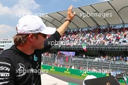Nico Rosberg (GER) Mercedes AMG F1 on the drivers parade. 01.11.2015. Formula 1 World Championship, Rd 17, Mexican Grand Prix, Mexixo City, Mexico, Race Day.