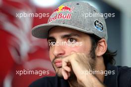 Carlos Sainz (ESP), Scuderia Toro Rosso  29.10.2015. Formula 1 World Championship, Rd 17, Mexican Grand Prix, Mexixo City, Mexico, Preparation Day.