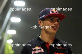 Max Verstappen (NLD) Scuderia Toro Rosso. 18.09.2015. Formula 1 World Championship, Rd 13, Singapore Grand Prix, Singapore, Singapore, Practice Day.