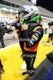 Sergio Perez (MEX) Sahara Force India F1 on the grid. 20.09.2015. Formula 1 World Championship, Rd 13, Singapore Grand Prix, Singapore, Singapore, Race Day.