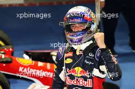 Daniel Ricciardo (AUS) Red Bull Racing celebrates his second position in parc ferme. 20.09.2015. Formula 1 World Championship, Rd 13, Singapore Grand Prix, Singapore, Singapore, Race Day.