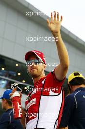 Sebastian Vettel (GER) Ferrari on the drivers parade. 20.09.2015. Formula 1 World Championship, Rd 13, Singapore Grand Prix, Singapore, Singapore, Race Day.