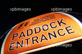 Paddock Entrance. 17.09.2015. Formula 1 World Championship, Rd 13, Singapore Grand Prix, Singapore, Singapore, Preparation Day.