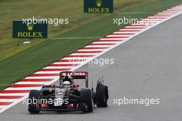 Romain Grosjean (FRA) Lotus F1 E23 with a puncture. 25.10.2015. Formula 1 World Championship, Rd 16, United States Grand Prix, Austin, Texas, USA, Race Day.