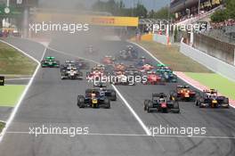 Race 1, The Start 09.05.2015. GP2 Series, Rd 2, Barcelona, Spain, Saturday.