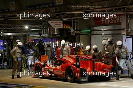 Timo Bernhard, Mark Webber, Brendon Hartley #17 Porsche Team Porsche 919 Hybrid 10.06.2015. Le Mans 24 Hour, Qualifying, Le Mans, France.