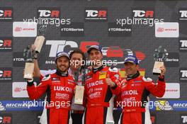 03.05.2015 - Race 1, 1st position Pepe Oriola (ESP) SEAT Le&#xf3;n, Team Craft-Bamboo LUKOIL, 2nd position Sergey Afanasyev (RUS) SEAT Le&#xf3;n, Team Craft-Bamboo LUKOIL and 3rd position Jordi Gen&#xe9; (ESP) SEAT Le&#xf3;n, Team Craft-Bamboo LUKOIL with Richard Coleman, Team Manager, Team Craft-Bamboo LUKOIL 02-03.05.2015 TCR International Series, Valencia, Spain