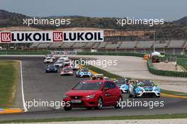 03.05.2015 - Race 2, The Safety car on the track 02-03.05.2015 TCR International Series, Valencia, Spain