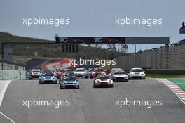 Race 2, Start of the race 10.05.2015. TCR International Series, Rd 4, Portimao, Portugal Sunday.