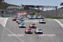 Race 1, Start of the race 10.05.2015. TCR International Series, Rd 4, Portimao, Portugal Sunday.