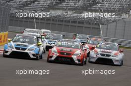 Start Race 1  with Pepe Oriola (ESP) SEAT Leon, Team Craft-Bamboo LUKOIL, Andrea Belicchi (ITA) SEAT Leon, Target Competition and Mikhail Grachev (RUS) Audi TT, Liqui Moly Team Engstler 19-21.06.2015. TCR International Series, Rd 7, Sochi, Russia.