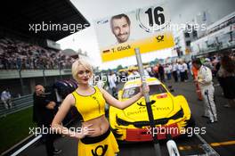 Grid girl of Timo Glock (GER) BMW Team RMG, BMW M4 DTM. 21.08.2016, DTM Round 6, Moscow Raceway, Russia, Sunday.
