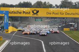 Start of the race, Marco Wittmann (GER) BMW Team RMG, BMW M4 DTM and Jamie Green (GBR) Audi Sport Team Rosberg, Audi RS 5 DTM with problems. 25.09.2016, DTM Round 8, Hungaroring, Hungary, Sunday, Race.