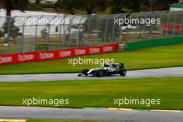 Nico Rosberg (GER) Mercedes AMG F1 W07 Hybrid with a broken front wing. 18.03.2016. Formula 1 World Championship, Rd 1, Australian Grand Prix, Albert Park, Melbourne, Australia, Practice Day.
