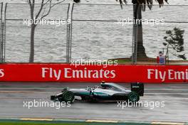 Nico Rosberg (GER) Mercedes AMG F1 W07 Hybrid with a broken front wing. 18.03.2016. Formula 1 World Championship, Rd 1, Australian Grand Prix, Albert Park, Melbourne, Australia, Practice Day.