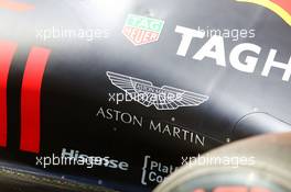 Aston Martin logo on the Red Bull Racing RB12. 20.03.2016. Formula 1 World Championship, Rd 1, Australian Grand Prix, Albert Park, Melbourne, Australia, Race Day.
