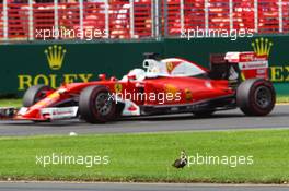Sebastian Vettel (GER) Ferrari SF16-H passes a duck. 19.03.2016. Formula 1 World Championship, Rd 1, Australian Grand Prix, Albert Park, Melbourne, Australia, Qualifying Day.
