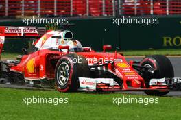 Sebastian Vettel (GER) Ferrari SF16-H runs wide. 19.03.2016. Formula 1 World Championship, Rd 1, Australian Grand Prix, Albert Park, Melbourne, Australia, Qualifying Day.