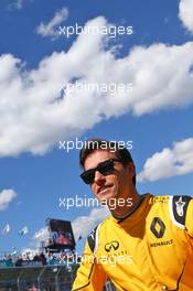 Jolyon Palmer (GBR) Renault Sport F1 Team on the drivers parade. 20.03.2016. Formula 1 World Championship, Rd 1, Australian Grand Prix, Albert Park, Melbourne, Australia, Race Day.