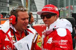 Kimi Raikkonen (FIN) Ferrari with Dave Greenwood (GBR) Ferrari Race Engineer on the grid. 03.07.2016. Formula 1 World Championship, Rd 9, Austrian Grand Prix, Spielberg, Austria, Race Day.