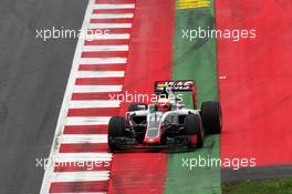 Esteban Gutierrez (MEX) Haas F1 Team VF-16 runs wide. 03.07.2016. Formula 1 World Championship, Rd 9, Austrian Grand Prix, Spielberg, Austria, Race Day.
