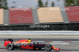 Max Verstappen (NL), Red Bull Racing  18.05.2016. Formula One In-Season Testing, Day Two, Barcelona, Spain. Wednesday.