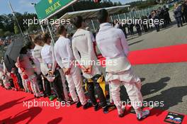 (L to R): Nico Hulkenberg (GER) Sahara Force India F1; Romain Grosjean (FRA) Haas F1 Team; Jenson Button (GBR) McLaren; Jolyon Palmer (GBR) Renault Sport F1 Team; and Pascal Wehrlein (GER) Manor Racing, as the grid observes the national anthem. 28.08.2016. Formula 1 World Championship, Rd 13, Belgian Grand Prix, Spa Francorchamps, Belgium, Race Day.