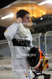 Stoffel Vandoorne (BEL), third driver, McLaren F1 Team  01.04.2016. Formula 1 World Championship, Rd 2, Bahrain Grand Prix, Sakhir, Bahrain, Practice Day