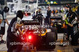 Sergio Perez (MEX) Sahara Force India F1 VJM09 practices a pit stop. 01.04.2016. Formula 1 World Championship, Rd 2, Bahrain Grand Prix, Sakhir, Bahrain, Practice Day