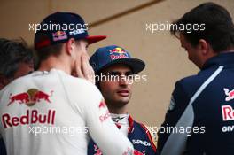 (L to R): Max Verstappen (NLD) Scuderia Toro Rosso with Carlos Sainz Jr (ESP) Scuderia Toro Rosso and James Key (GBR) Scuderia Toro Rosso Technical Director. 01.04.2016. Formula 1 World Championship, Rd 2, Bahrain Grand Prix, Sakhir, Bahrain, Practice Day