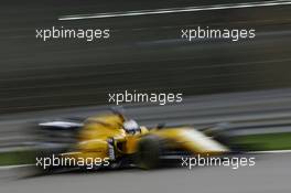 Kevin Magnussen (DEN) Renault Sport F1 Team RS16. 03.04.2016. Formula 1 World Championship, Rd 2, Bahrain Grand Prix, Sakhir, Bahrain, Race Day.